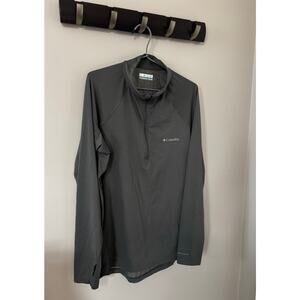 Columbia Sportwear performance GRAY,1/2 zip pullover, XL/TG. Outdoor enthusiasts